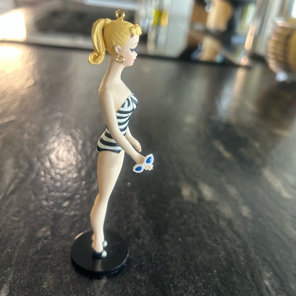 1994 Hallmark Keepsake Ornament "Debut - 1959" First in “Barbie” Series - Picture 11 of 12